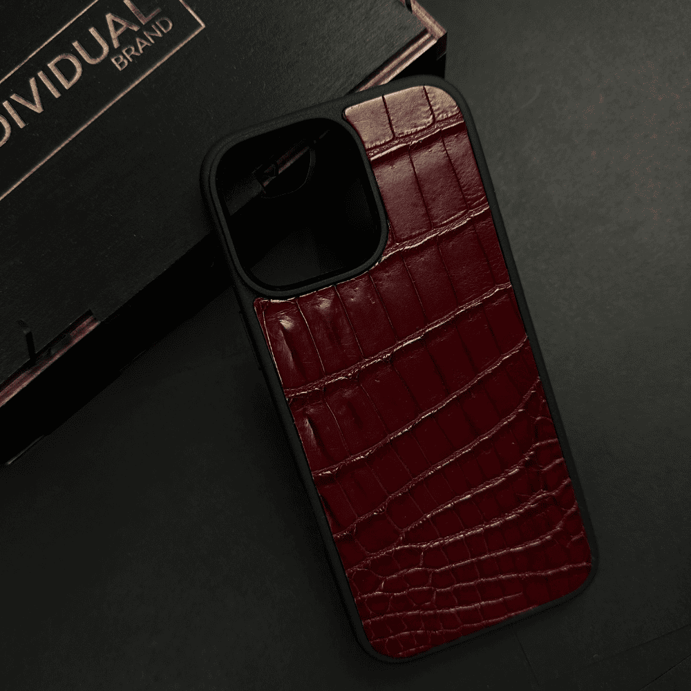 Husă iPhone din Crocodil Natural Vișiniu