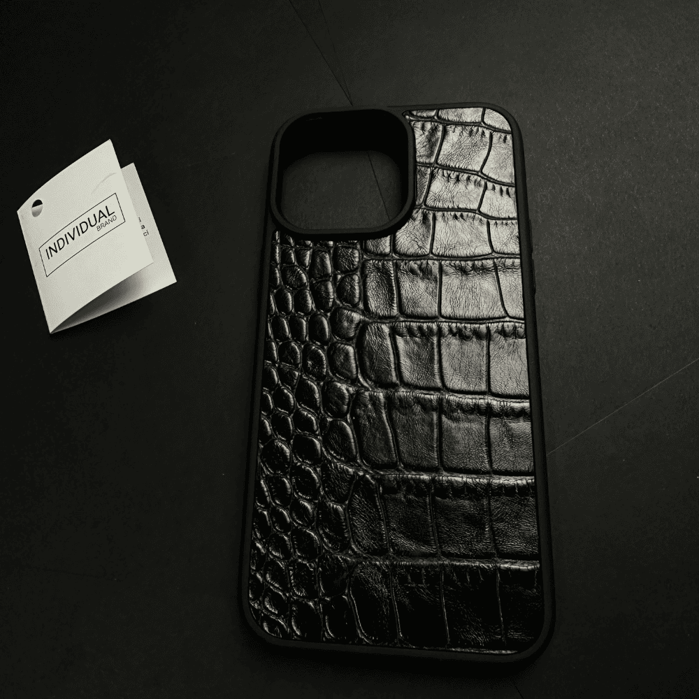Husă iPhone din piele naturală neagră cu imprimeu de Crocodil