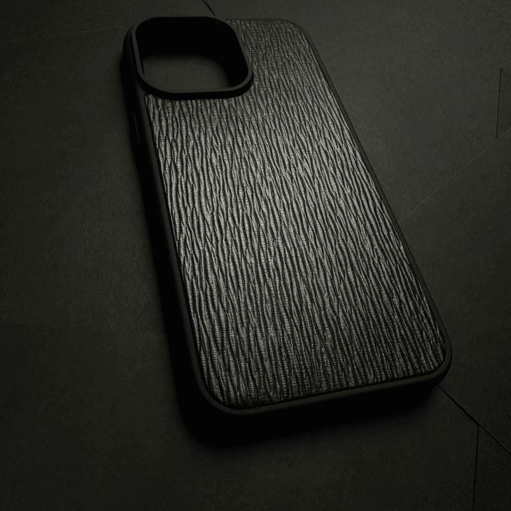 Husă iPhone din piele naturală neagră cu linii