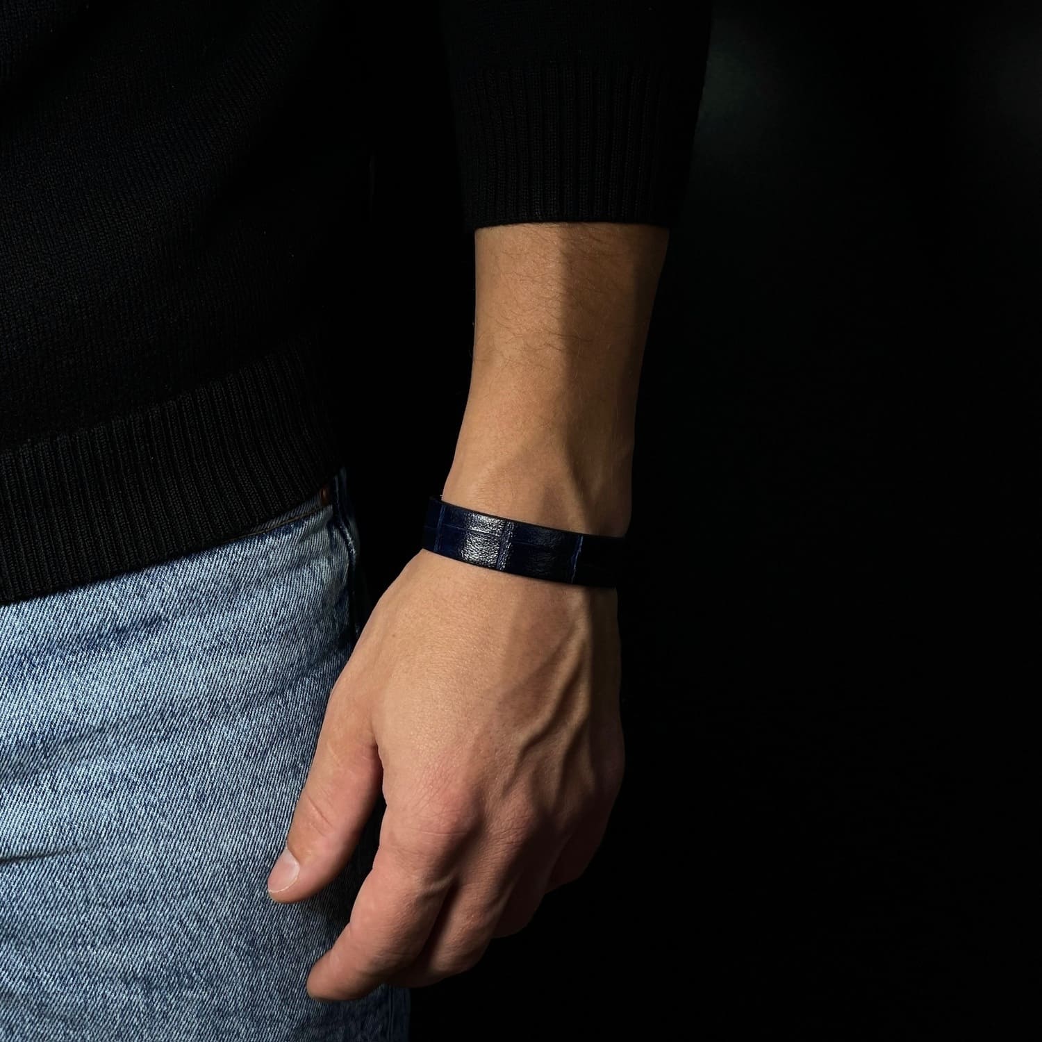 Brățară din piele naturală cu imprimeu de Crocodil 15mm cu magnet | Albastru închis