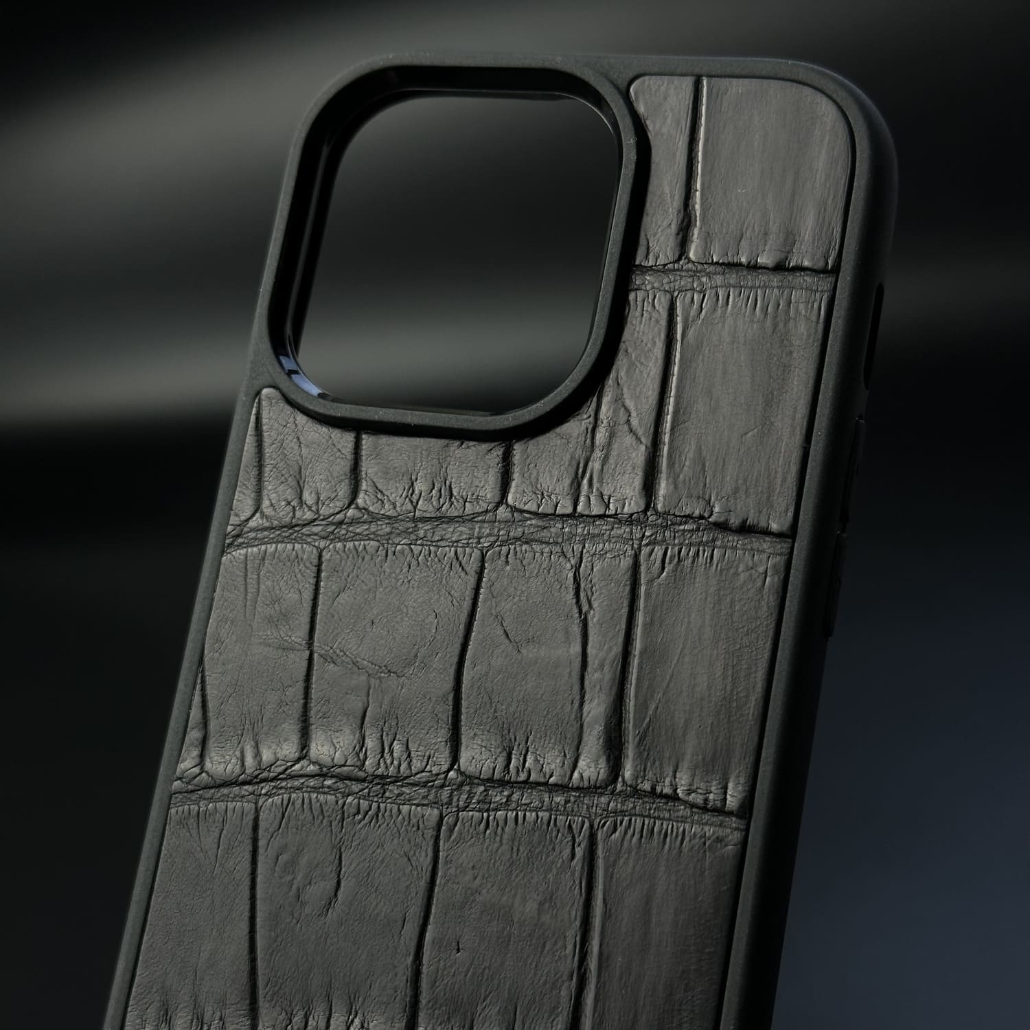 Husă iPhone din Crocodil Natural Negru