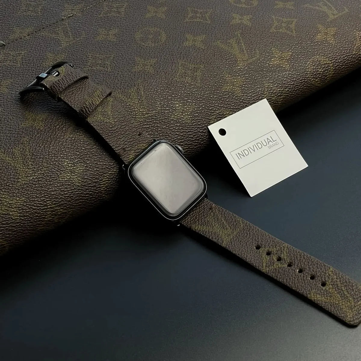 Curelușă LV Apple Watch