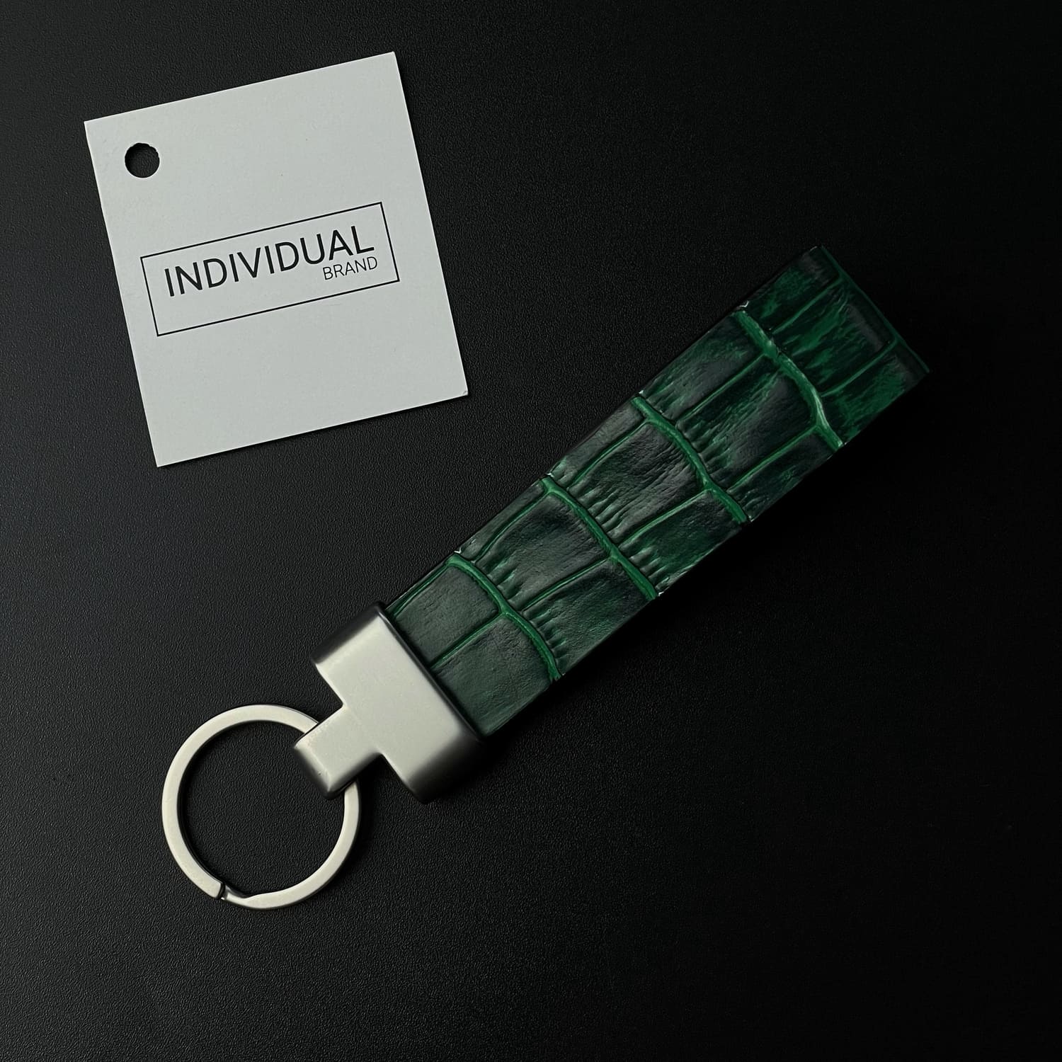 Breloc din piele naturală cu imprimeu de Crocodil | Verde