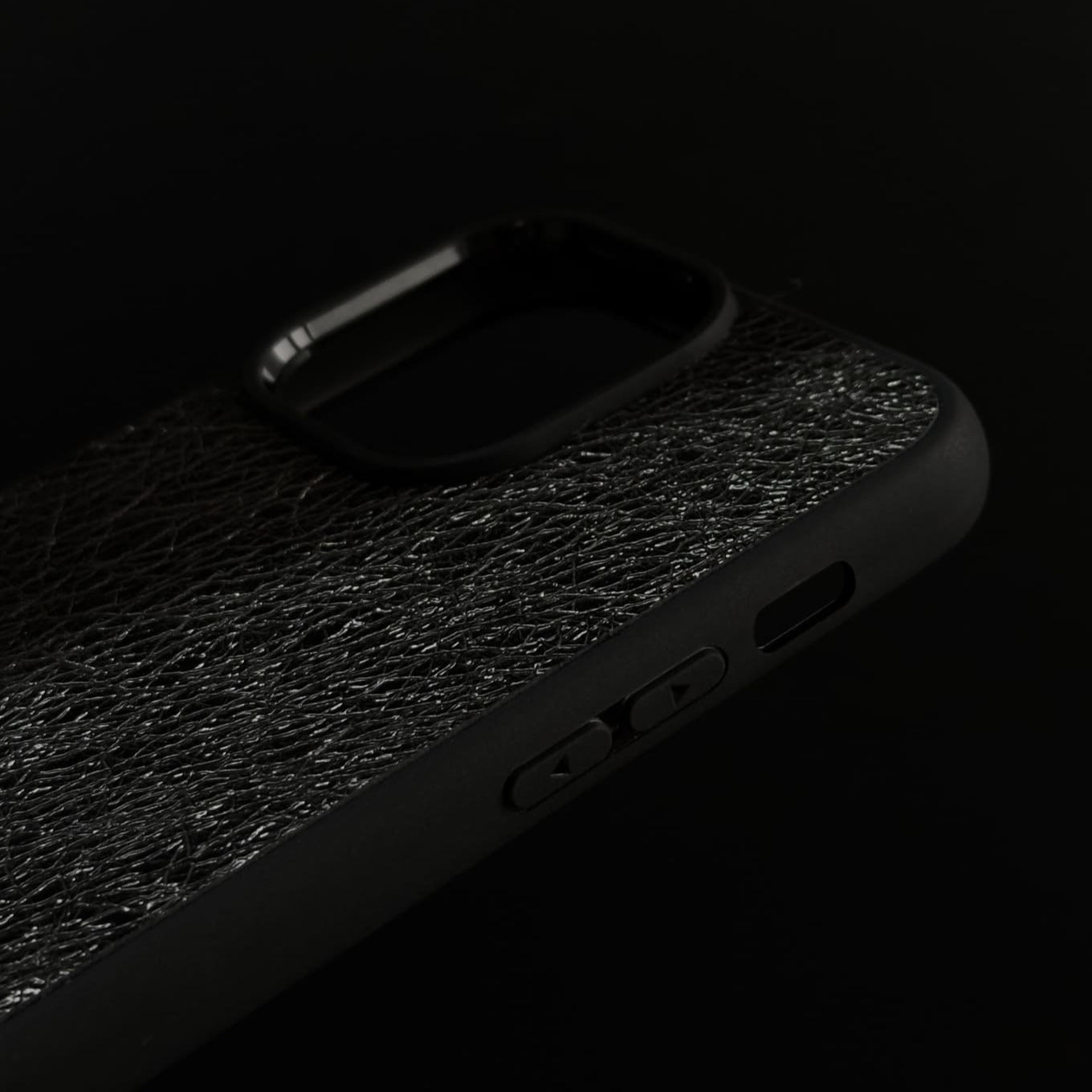 Husă iPhone din piele naturală cu textură Negru