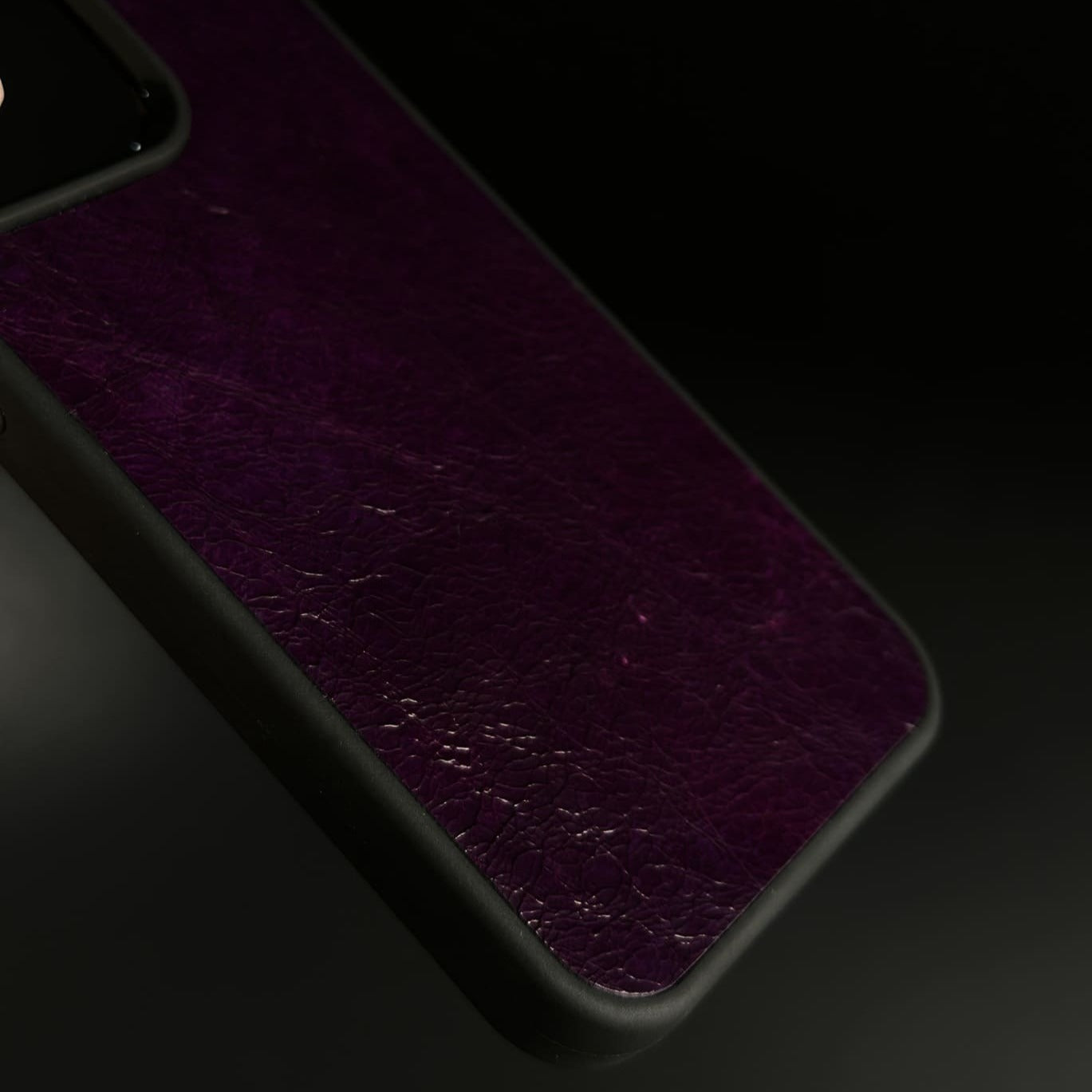 Husă iPhone din piele naturală Violet
