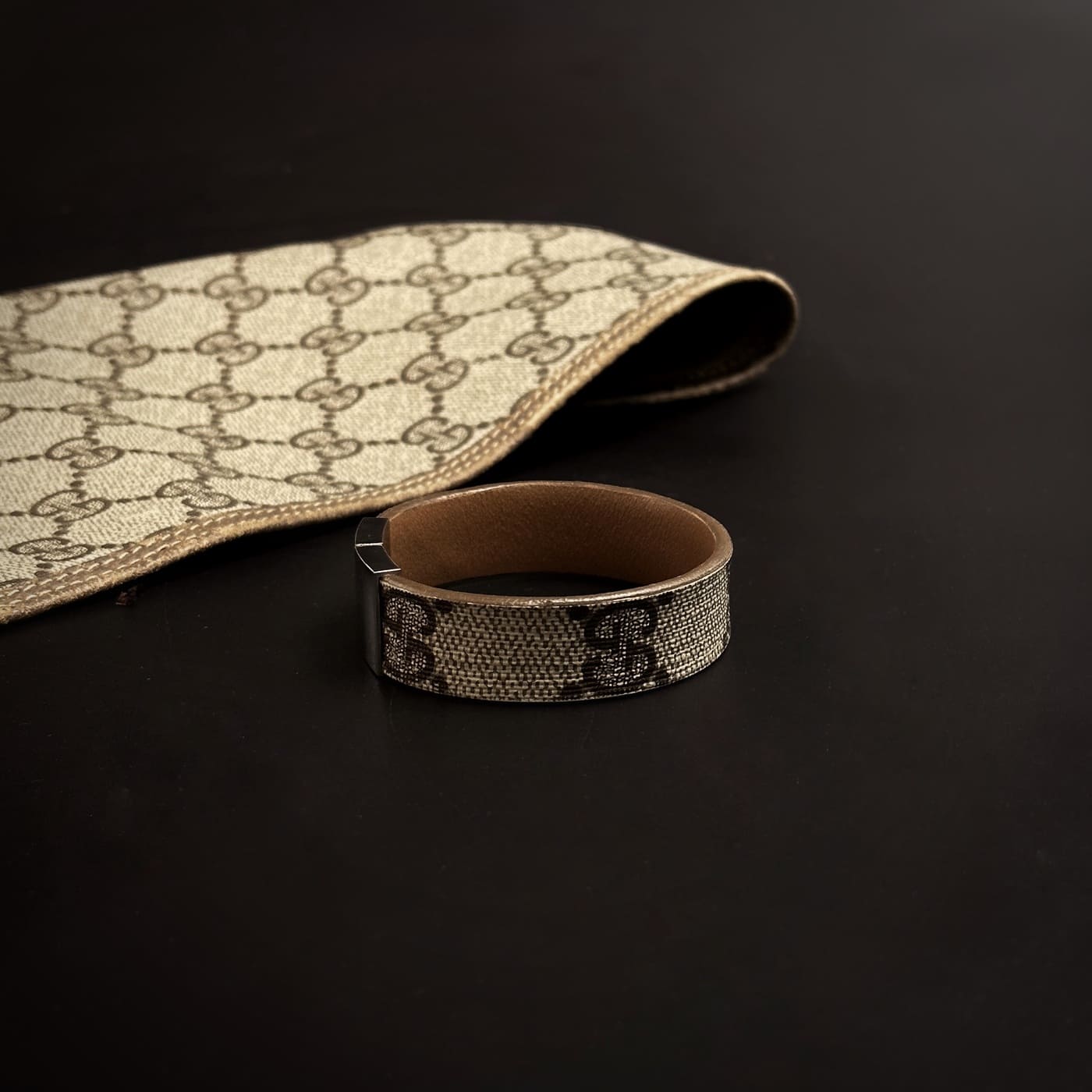 Brățară GG cu Magnet