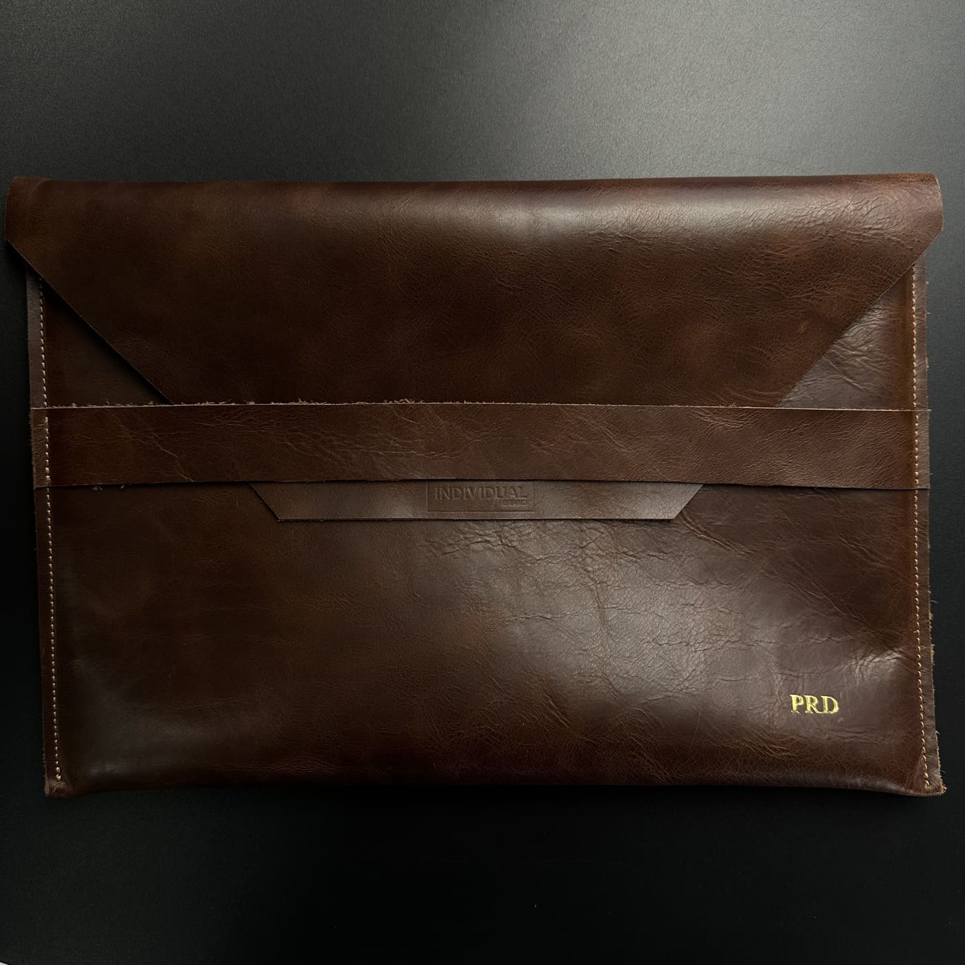 Husă Macbook Air/Pro din piele naturală Cafeniu