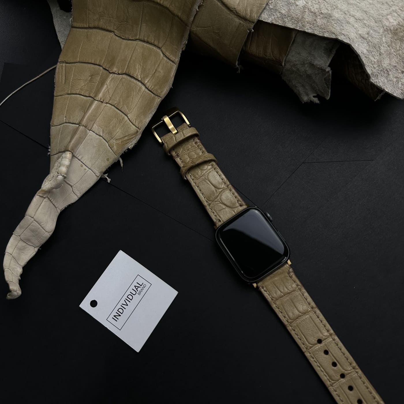 Curelușă Apple Watch din Crocodil Natural Bej Cusut
