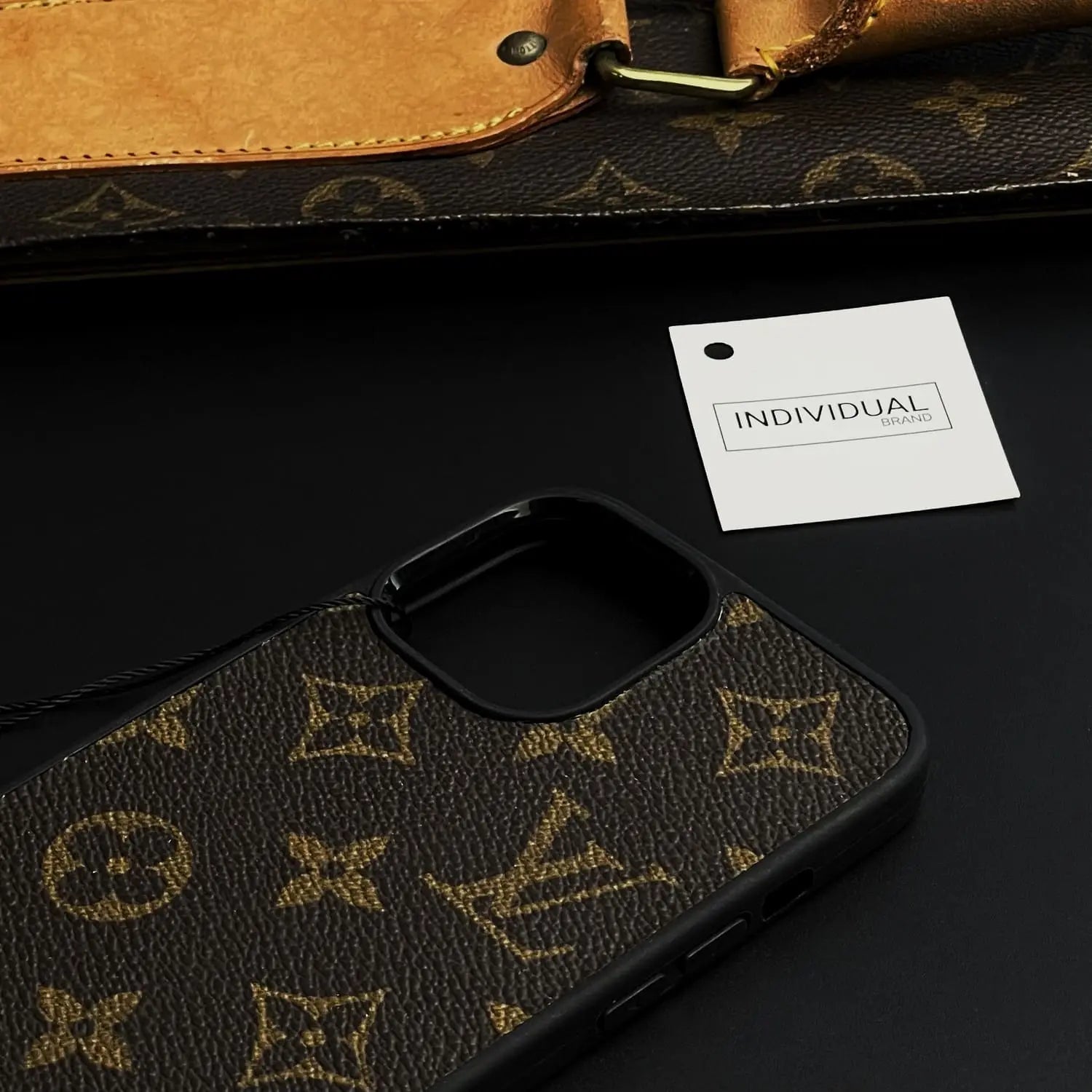 Husă LV iPhone Cafeniu