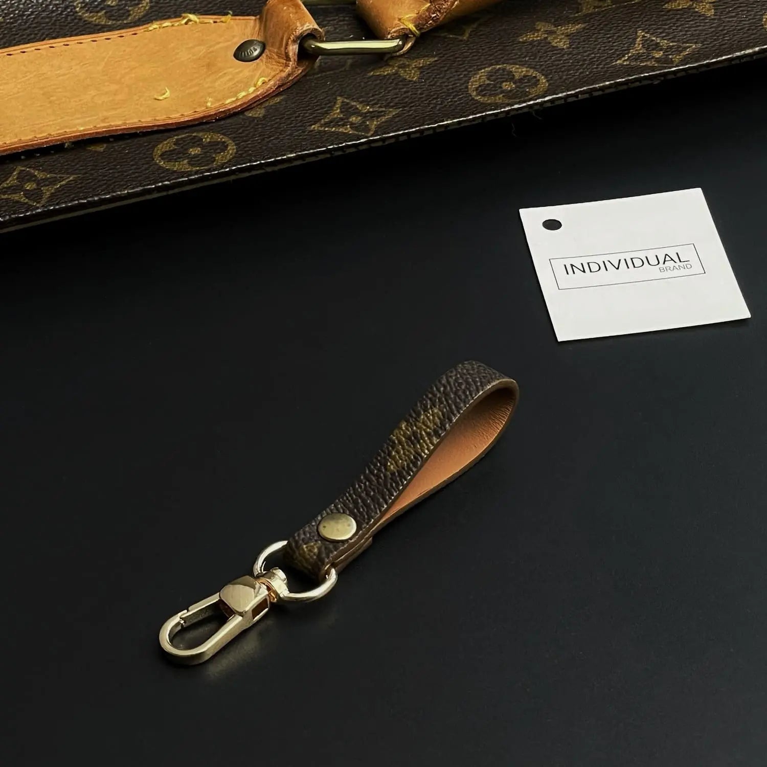 Breloc LV Mini Cafeniu (fara logo)